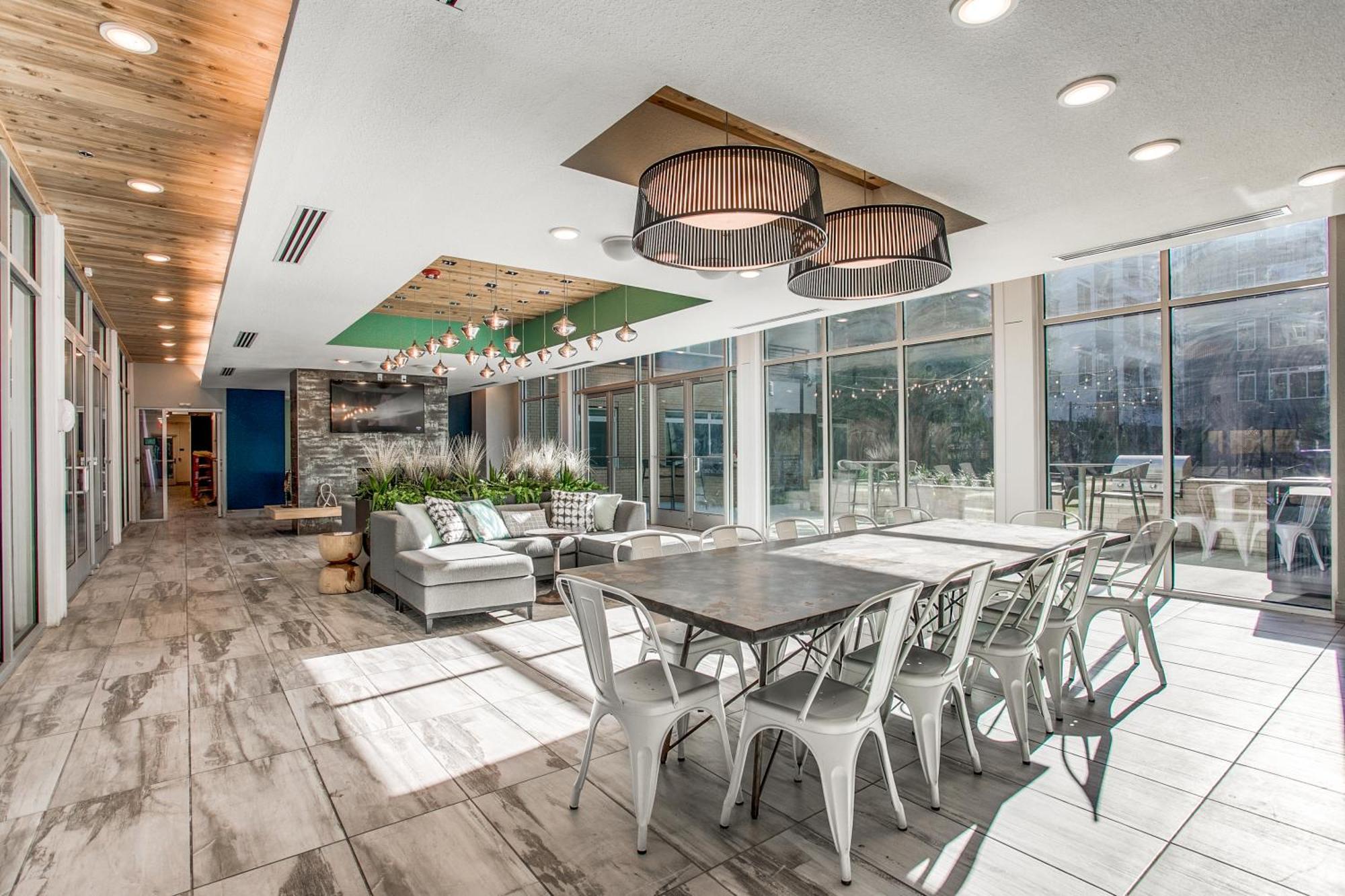Lush Downtown Condo On Riverwalk W King Ste, Free Parking, Pet Friendly, Centrally Located On Riverwalk San Antonio Eksteriør billede