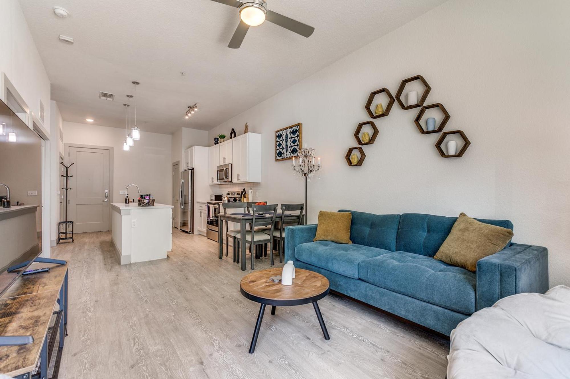 Lush Downtown Condo On Riverwalk W King Ste, Free Parking, Pet Friendly, Centrally Located On Riverwalk San Antonio Eksteriør billede