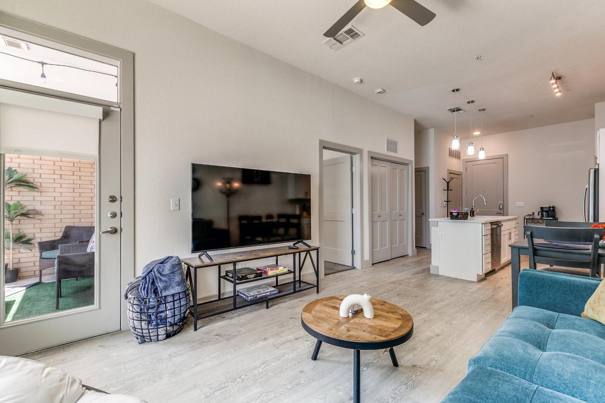 Lush Downtown Condo On Riverwalk W King Ste, Free Parking, Pet Friendly, Centrally Located On Riverwalk San Antonio Eksteriør billede