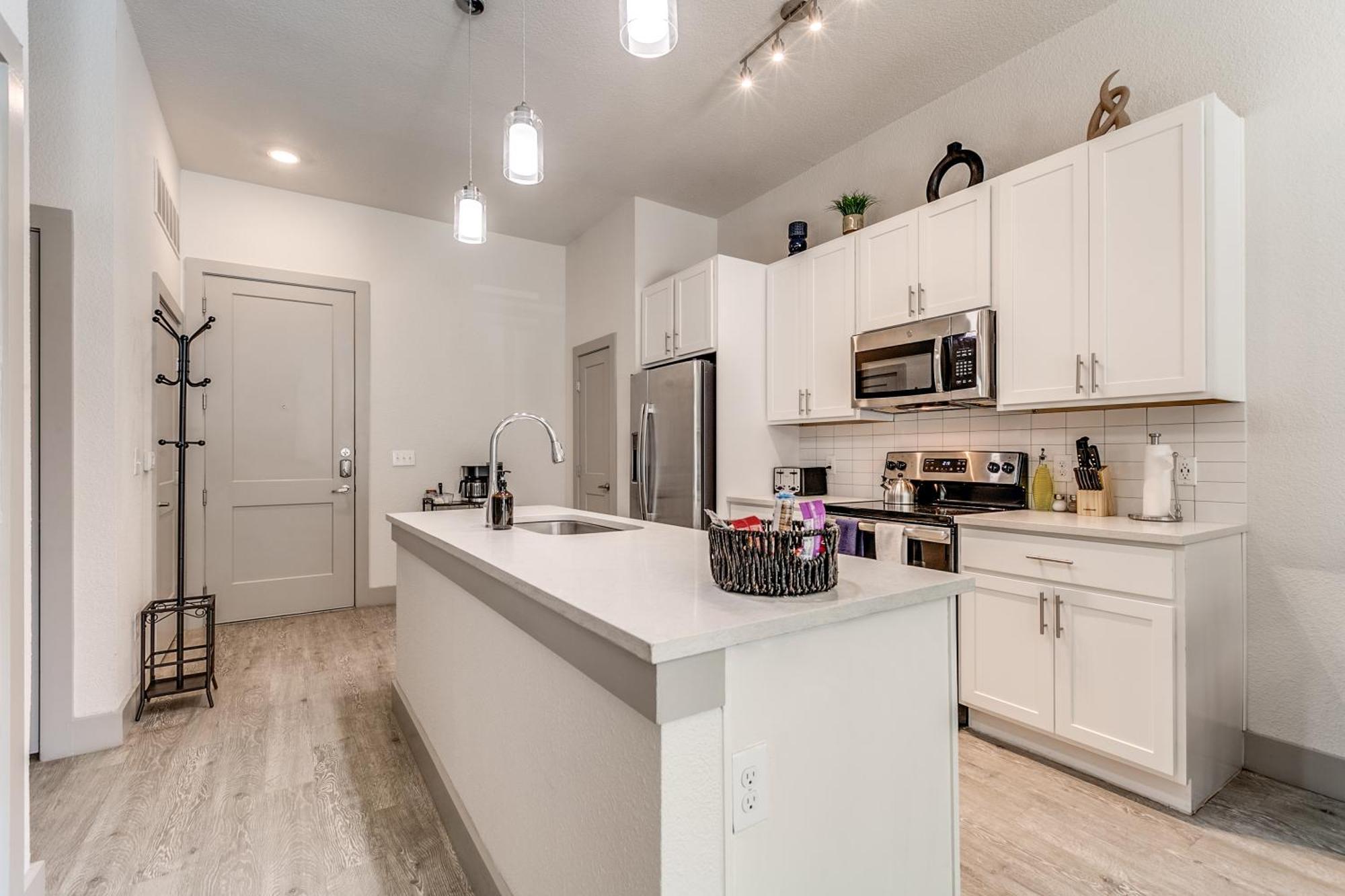 Lush Downtown Condo On Riverwalk W King Ste, Free Parking, Pet Friendly, Centrally Located On Riverwalk San Antonio Eksteriør billede